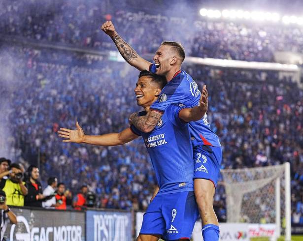 La afición de La Máquina se vuelve a ilusionar gracias al pase contundente de Cruz Azul a la Final.