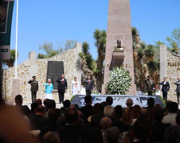 El gobernador Manolo Jiménez Salinas encabezó la ceremonia conmemorativa por el 113 aniversario de la firma del Plan de Guadalupe en la Ex Hacienda del mismo nombre.