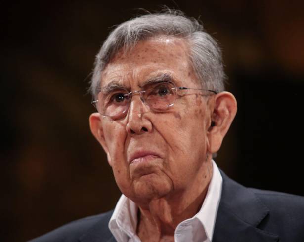 Fallecimiento del político mexicano referente de la izquierda en el país Cuauhtémoc Cárdenas Solórzano a los 92 años de edad.