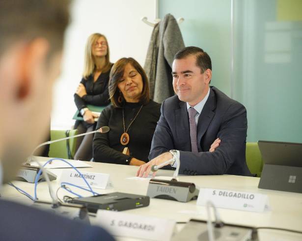 Olivares aseguró que se atraviesa por un reacomodo global en los mercados de la industria automotriz en el mundo.