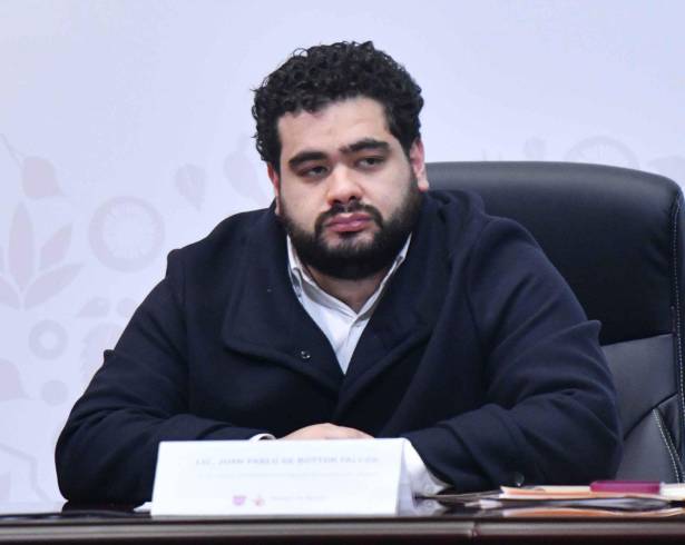 Según lo revelado en la columna Historias de Reportero, De Botton se encargó de canalizar a las campañas de Brugada y Sheinbaum, en el 2024, el dinero que suministraba Díaz Vega (que se entregó a la justicia estadounidense) de parte del gobierno de Sinaloa, pero que presuntamente provenía del crimen organizado.