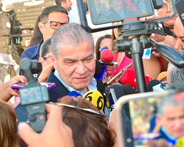 El alcalde de Torreón, Miguel Ángel Riquelme Solís, informó que su administración trabaja en la planeación de un nuevo modelo de transporte público para la ciudad, retomando infraestructura del proyecto del Metrobús.