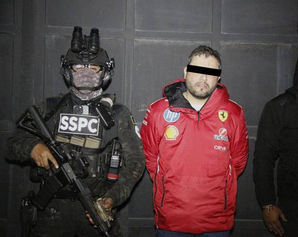 Un juez de control dictó prisión preventiva oficiosa al alcalde de Tequila, Jalisco, Diego Rivera Navarro, “El Presidente”, quien permanecerá preso en el penal de máxima seguridad del Altiplano.