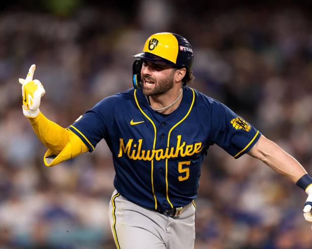 Garrett Mitchell amplió la ventaja de los Brewers con otro cuadrangular en el séptimo episodio, que colocó la pizarra 4-2 ante los Dodgers.