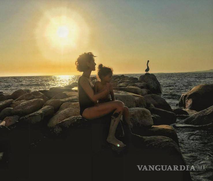 $!Bárbara Mori tenía 38 años cuando nació su nieta Mila.