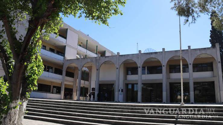 $!La Facultad de Ciencias Químicas cumple ocho décadas de formación de profesionales en áreas como química, bioquímica e ingeniería química.