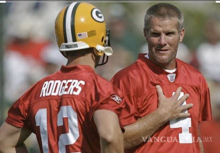 $!Brett Favre piensa que Rodgers no acabará su carrera en Packers