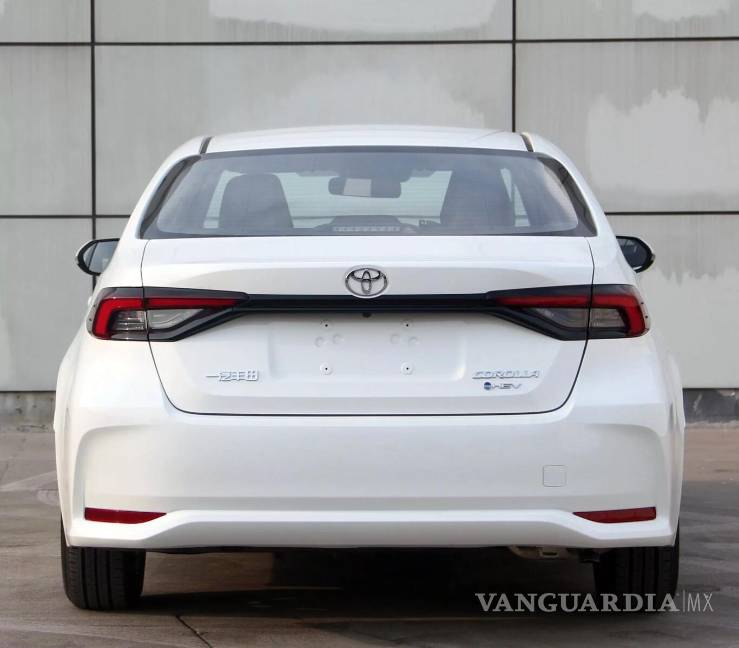 $!En la zaga, las calaveras rediseñadas se enlazan mediante una barra horizontal de inspiración deportiva.