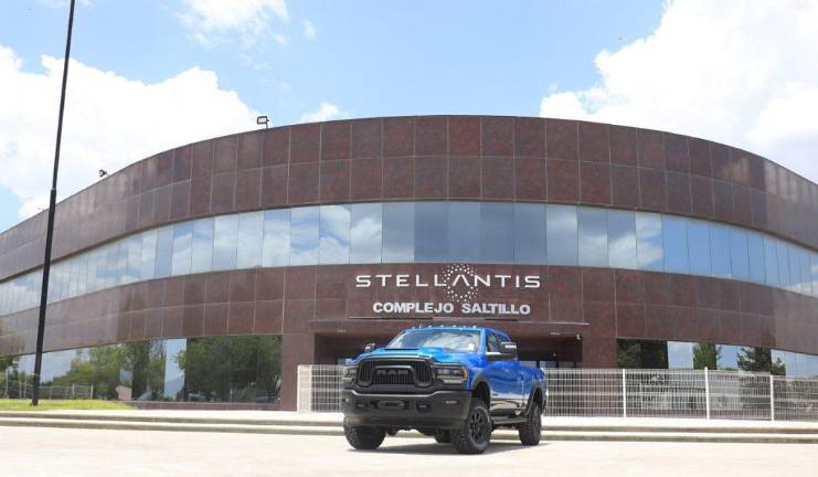 En abril de 2025, Stellantis también paró en Saltillo debido a la política arancelaria de Donald Trump.