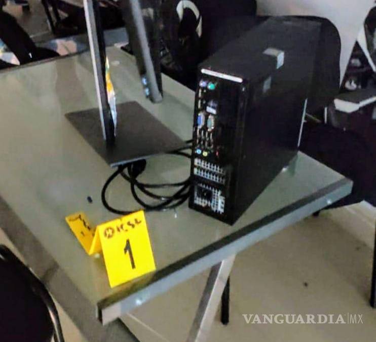 Detienen a 20 en cateo a empresa que ofrecía créditos para la compra de autos, en Nuevo León