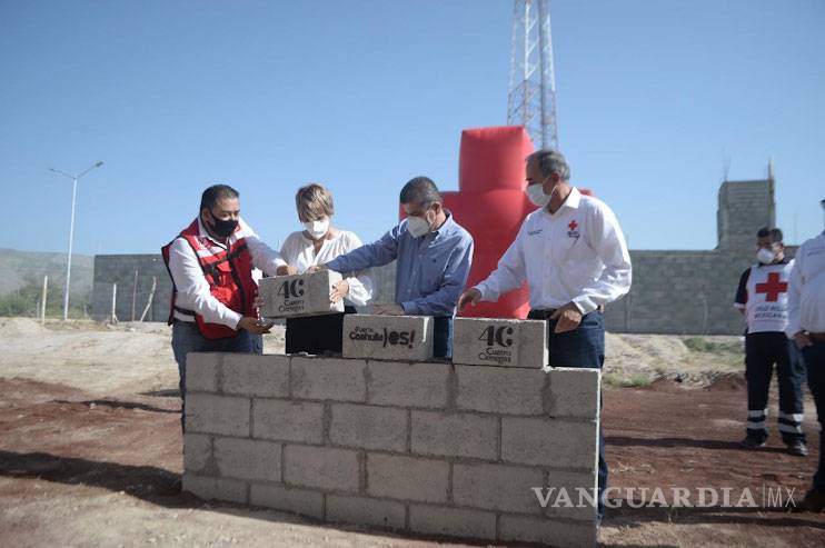 $!Colocan primera piedra de Cruz Roja en Cuatrociénegas