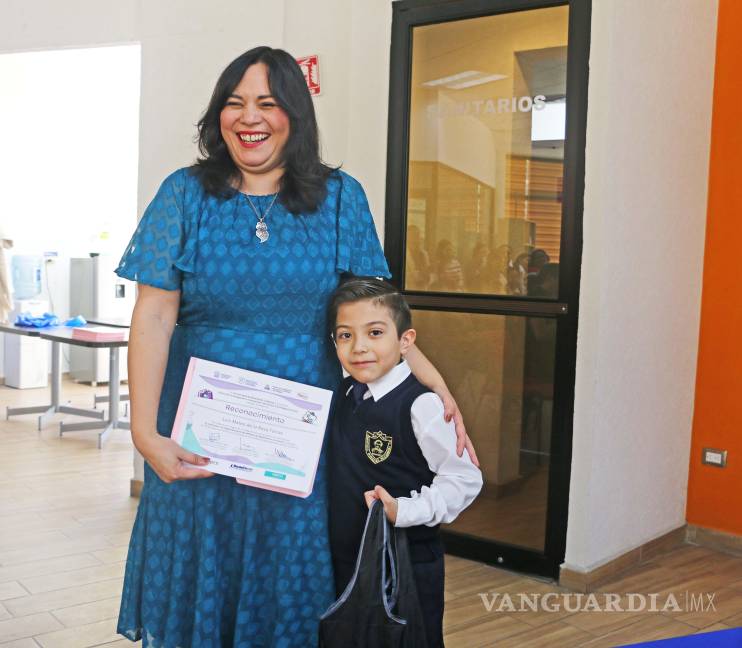 $!El segundo lugar lo obtuvo Luis Mateo de la Rosa Torres con “Importancia de las niñas y las mujeres en la ciencia”.