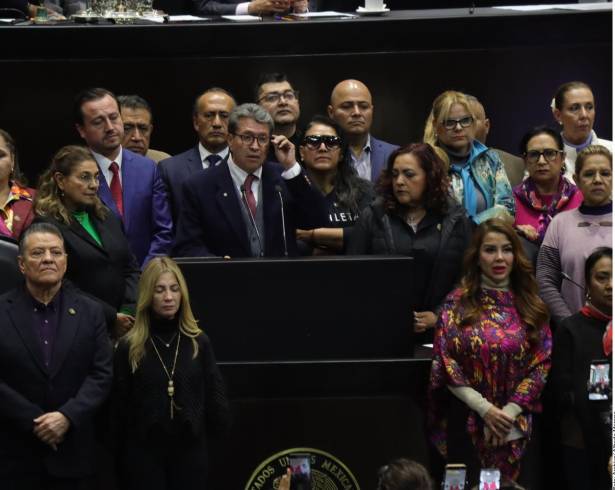 Los 253 diputados de Morena, que representan el 50.6 por ciento de la representación de la Cámara baja, permite al grupo mayoritario acceder a una bolsa millonaria para gastos administrativos y de nómina, calculado en función del número de integrantes.