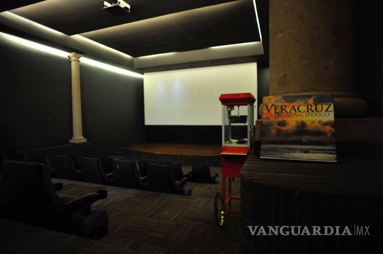 $!Saquean Casa Veracruz, residencia de gobernadores; se llevaron vinos, cuadros y televisores