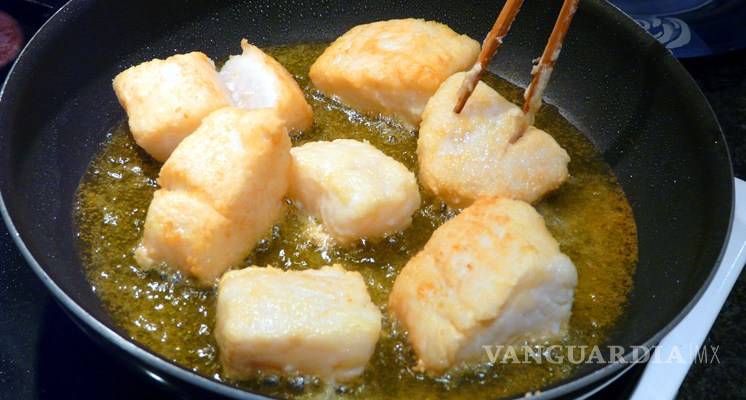 $!Cinco mañas al comer que te hacen engordar