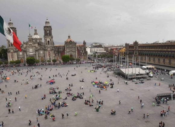 México experimentará contracción económica, prevén analistas encuestados por Banxico