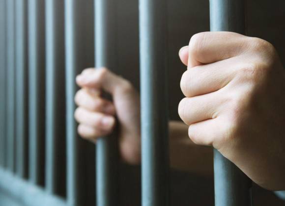 Entrega EU a México a 13 connacionales condenados