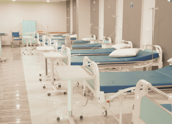 Sindicato denuncia que hospitales en Chiapas “se están cayendo”