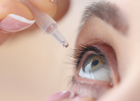 La FDA aprueba VIZZ, las primeras gotas para los ojos que mejoran la visión de cerca desde la primera aplicación