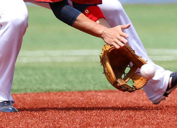 En el béisbol, los cambios tienen la velocidad de una bola lenta