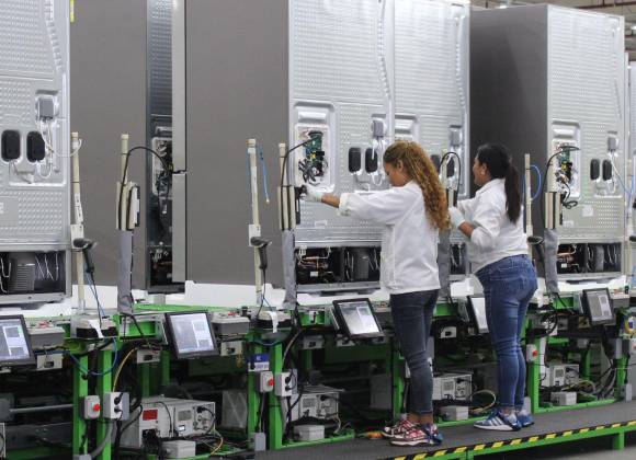 Suspende Samsung plan de trasladar parte de su producción a México