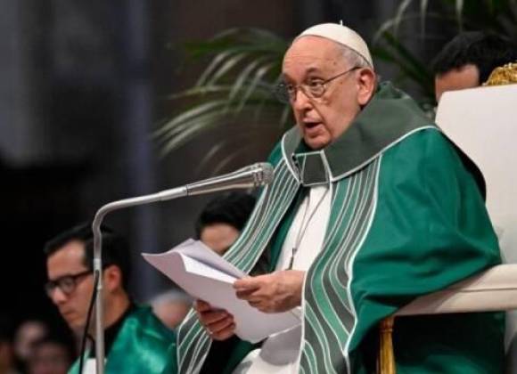 Papa Francisco urge a abrir la Iglesia a las mujeres