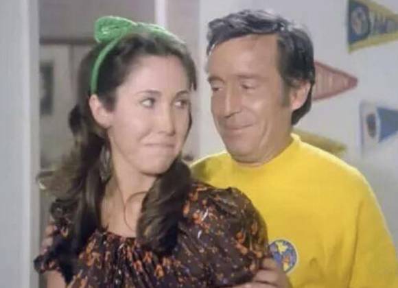 ¿Fue sin querer queriendo? Acusan a Florinda Meza de haber golpeado a Chespirito en plena entrevista