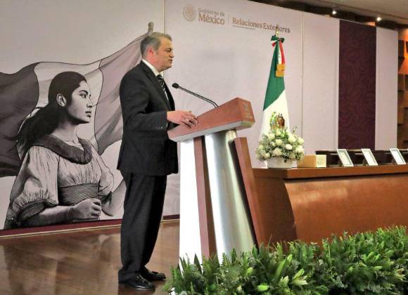 Mexicanos fallecidos en accidente aéreo en Estados Unidos son entregados a familiares