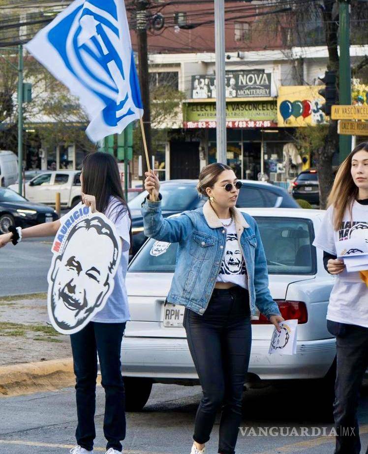 $!La precampaña callejera de Mauricio Fernández, sin su presencia, claro, porque él ya no está para esos bretes ni trotes.