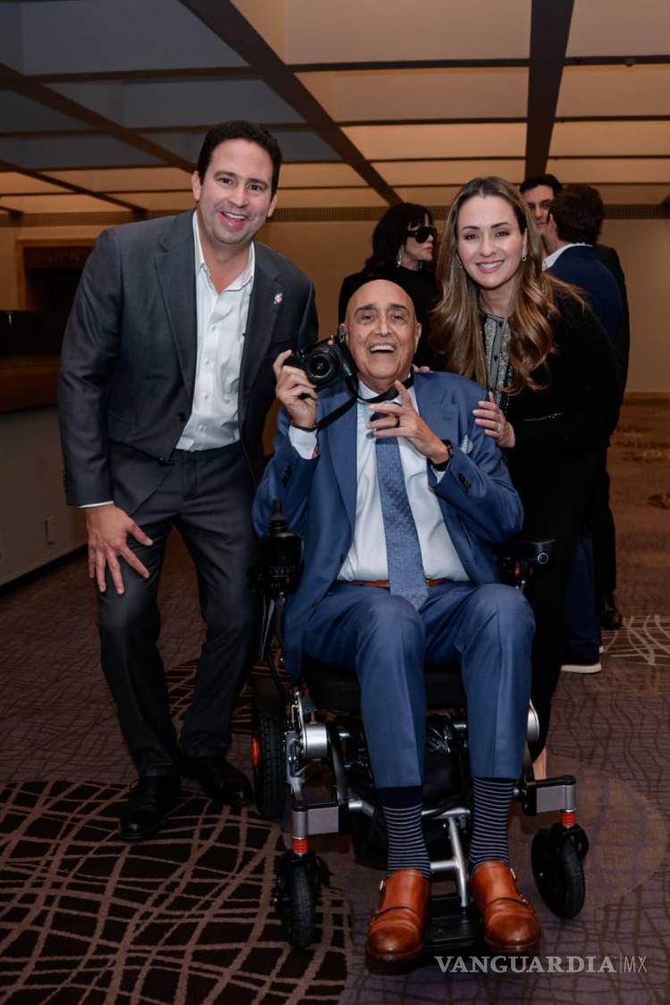 $!La ceremonia tuvo como sede un recinto lleno, donde se congregó la comunidad artística y cultural de la ciudad.