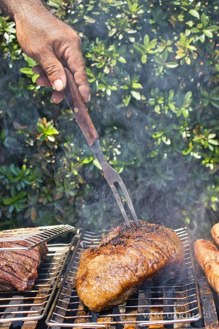 $!Brasil tiene una cultura del asado muy arraigada, este país le ha dado al mundo la técnica de espada y la picaña.