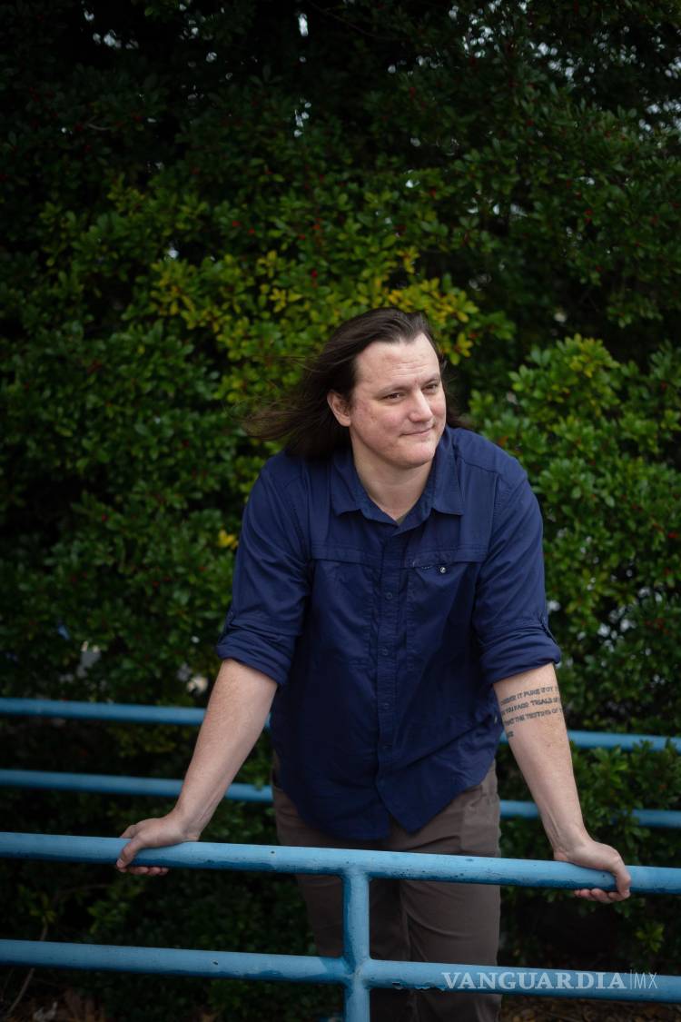 $!El terapeuta Quenten Visser trató a un paciente que desarrolló una fijación extrema por ChatGPT, comparando el efecto de la herramienta en ese caso con el de una adicción a sustancias.