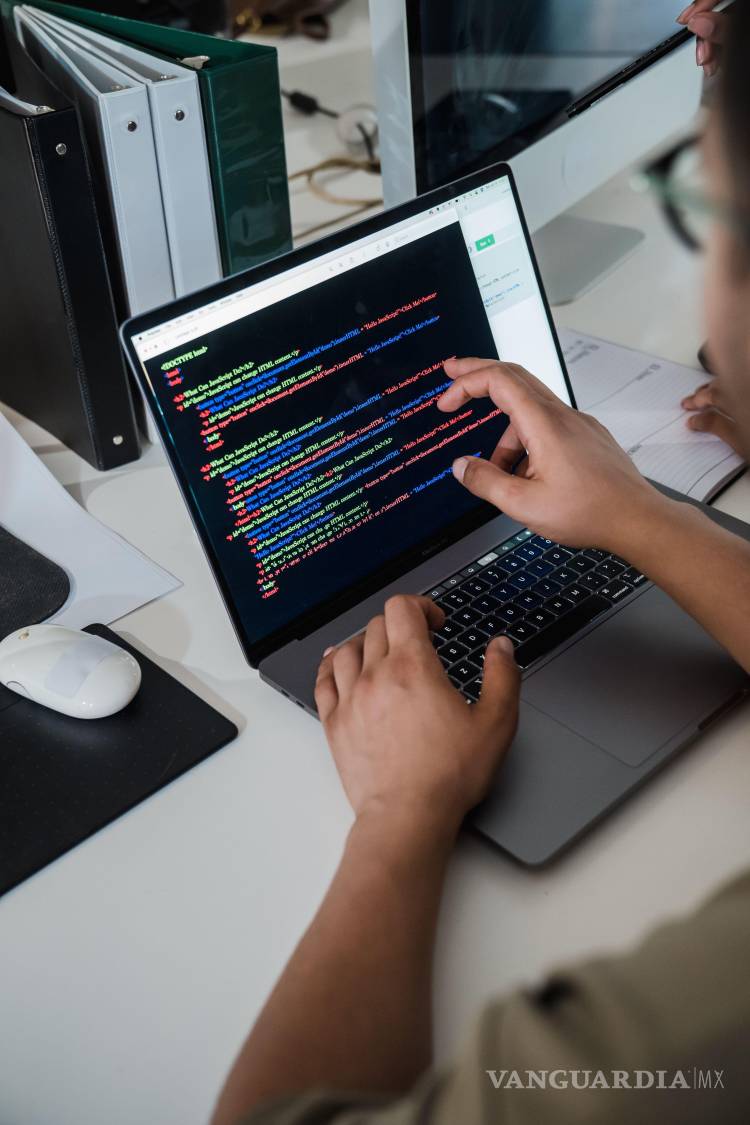 $!Una investigadora de seguridad de Meta relató que un agente de IA tomó el control de su computadora y borró correos electrónicos.