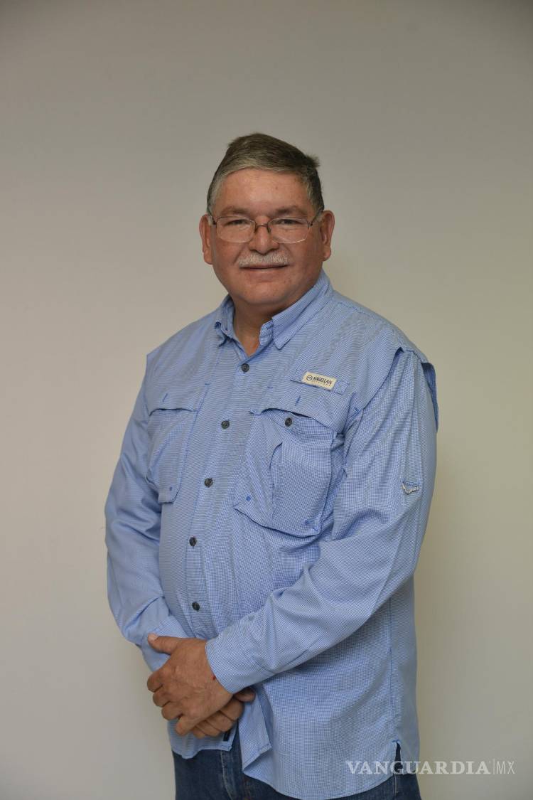 $!Alejandro Villarreal Maury, candidato a la alcaldía de Arteaga por el PVEM, conversó sobre los desafíos del suministro de agua en la región.