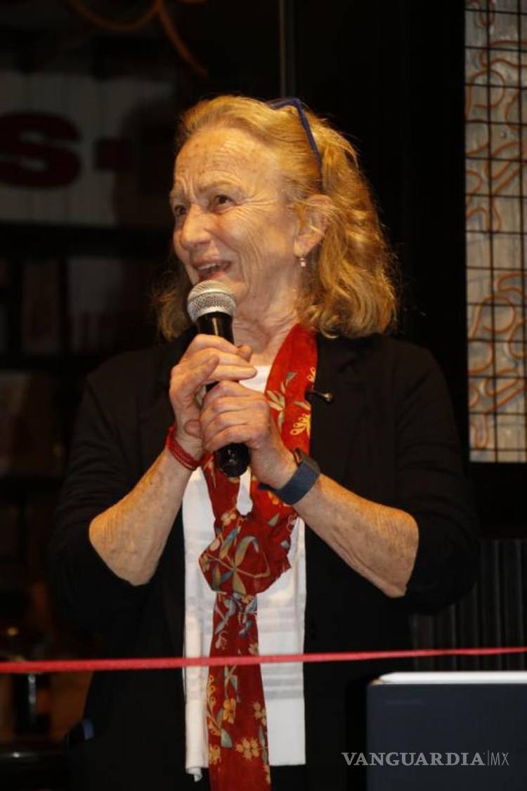 $!Beatriz Arizpe recordó que Hugos La Juerta nació en 1979, cuando decidió emprender tras no encontrar en Saltillo los jugos que acostumbraba consumir durante su embarazo.