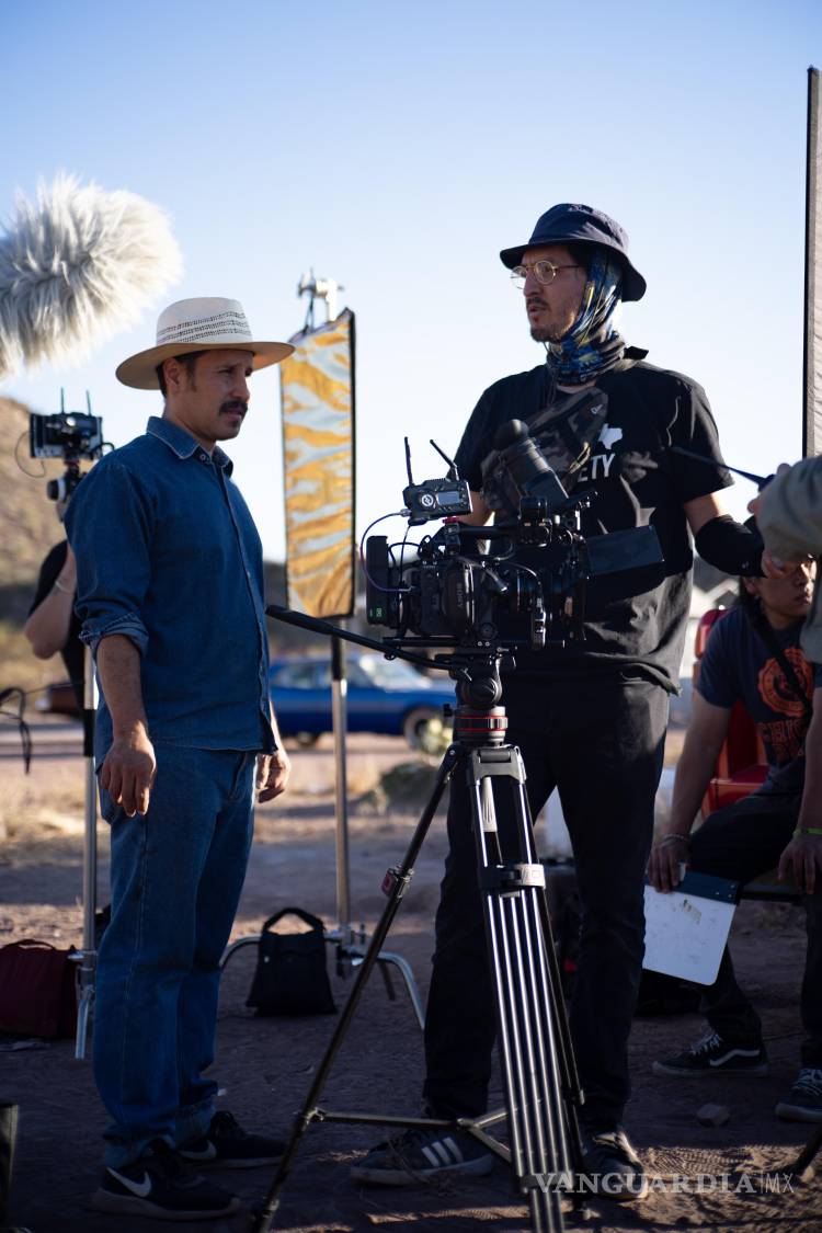 $!¡De Saltillo para el mundo! Filman el cortometraje ‘Una Vez en la Vida’