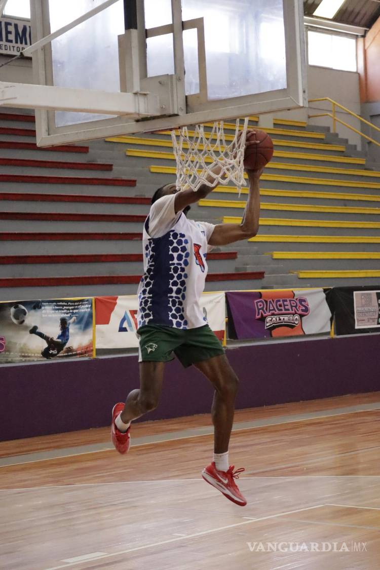 $!Kennetth Collins llegó a T-Rex desde Estados Unidos.