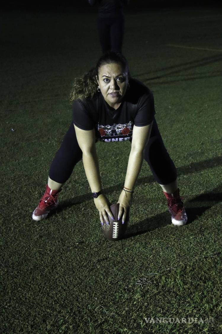 $!Paloma Solís, centro del equipo.