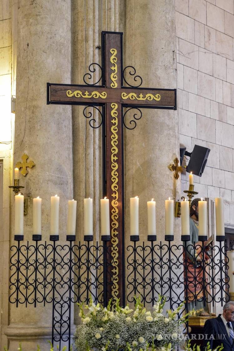 $!La cruz es el signo no solo de la fe que abraza, sino también de la esperanza que nunca puede ser abandonada.