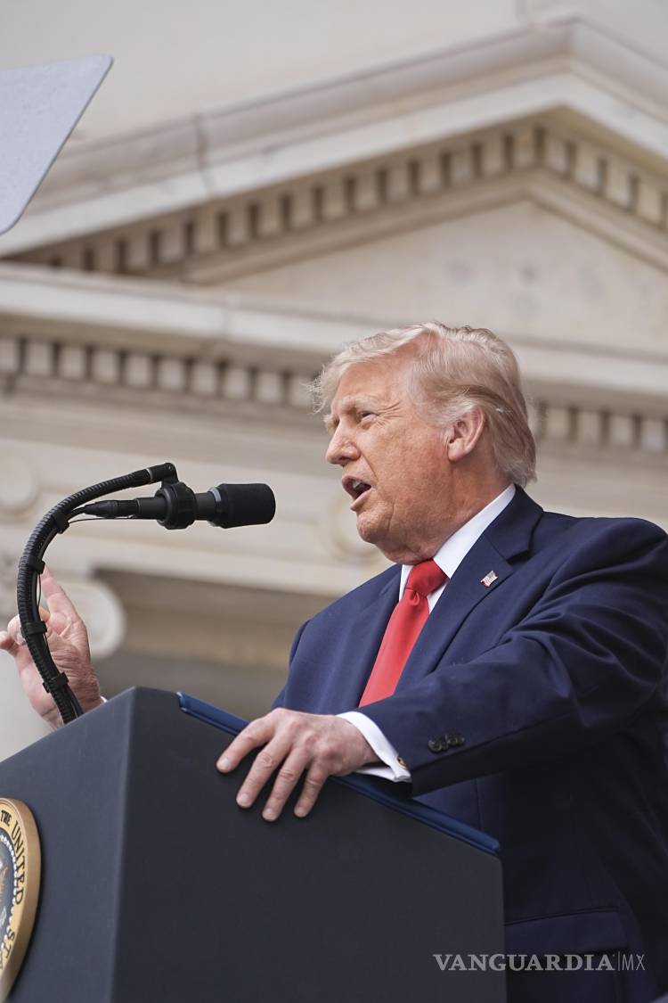$!Trump reiteró el lunes su llamado a que más naciones de Oriente Medio normalicen sus relaciones diplomáticas con Israel como parte de un acuerdo de paz con Irán.