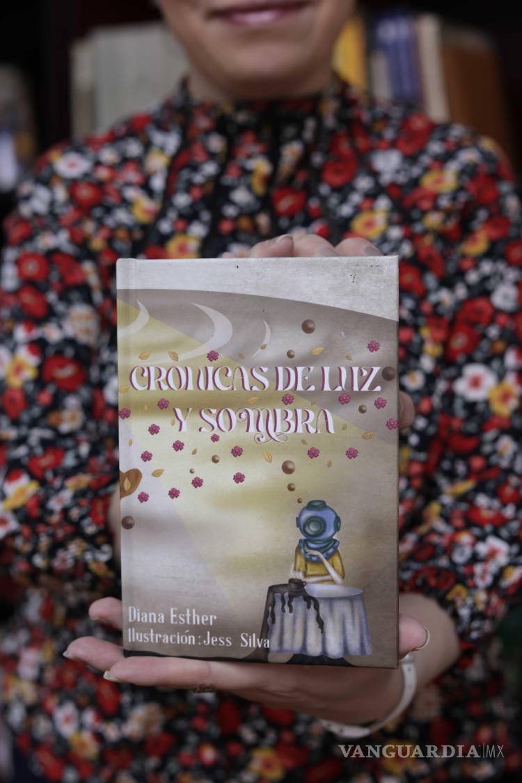 $!En el Día Mundial de la Poesía, Diana Martínez reivindica la sensibilidad hecha palabra