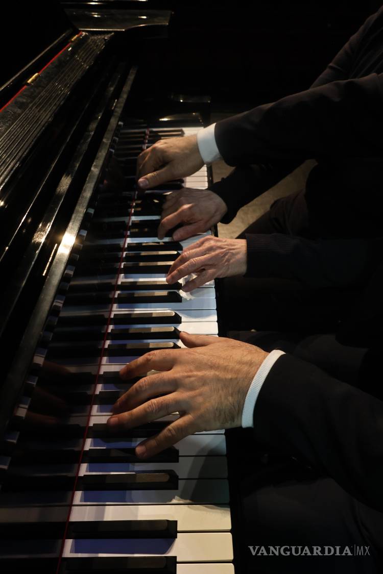$!Carles &amp; Sofía Piano Dúo harán magia a cuatro manos con la Filarmónica del Desierto