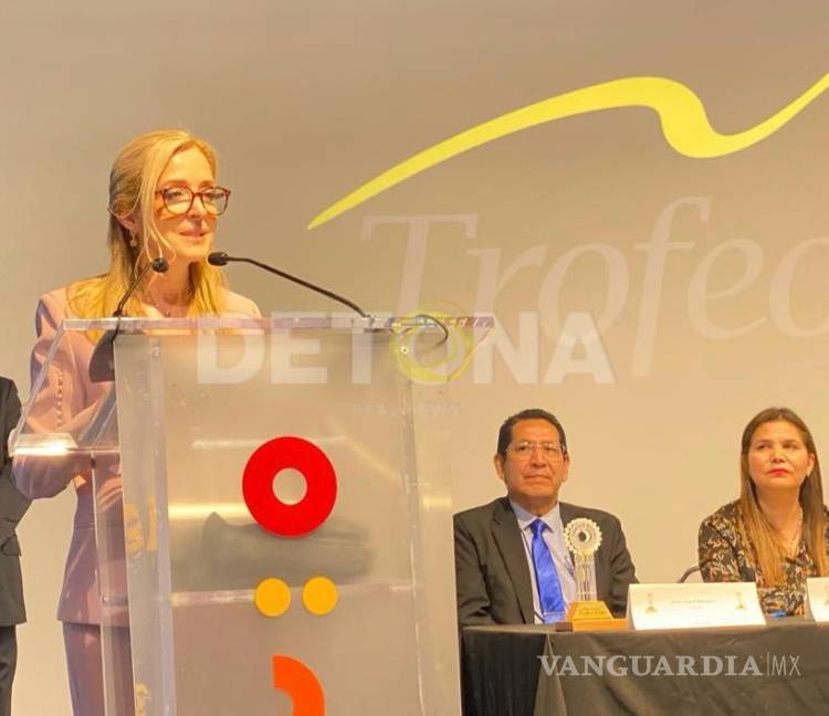 $!Bárbara Herrera de Garza, ganadora en la categoría de Cultura.