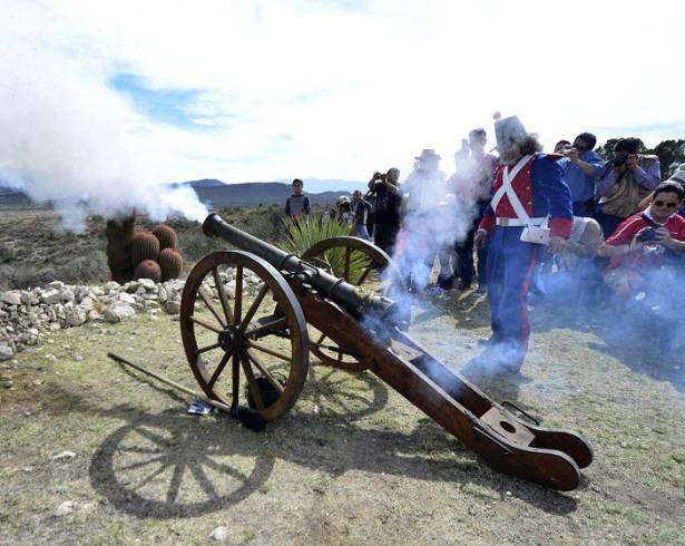 Autoridades civiles, militares y representantes internacionales participarán en la ceremonia conmemorativa en el campo histórico de La Angostura.