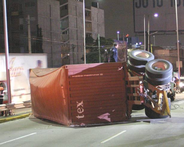 Advierten que las omisiones en verificación y control elevan el riesgo en vías federales.