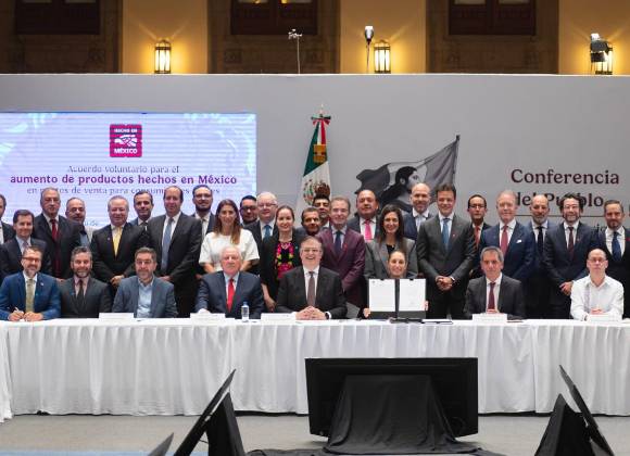 Darán impulso a lo hecho en México; firma Sheinbaum acuerdo con la ANTAD