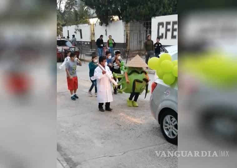 $!Coronavirus 'contagia' festival infantil en México; disfrazan a niño del virus mortal