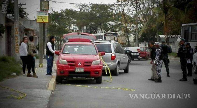 $!Asesinan a mujer en Veracruz, dejan mensaje: "Esto te pasa por pu... roba maridos"