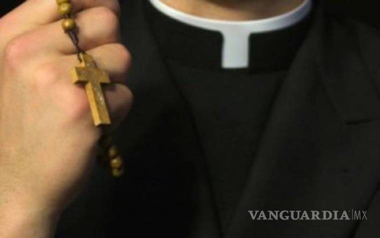 $!Obispo elegido por el Papa para investigar a pedófilos es acusado de abuso sexual
