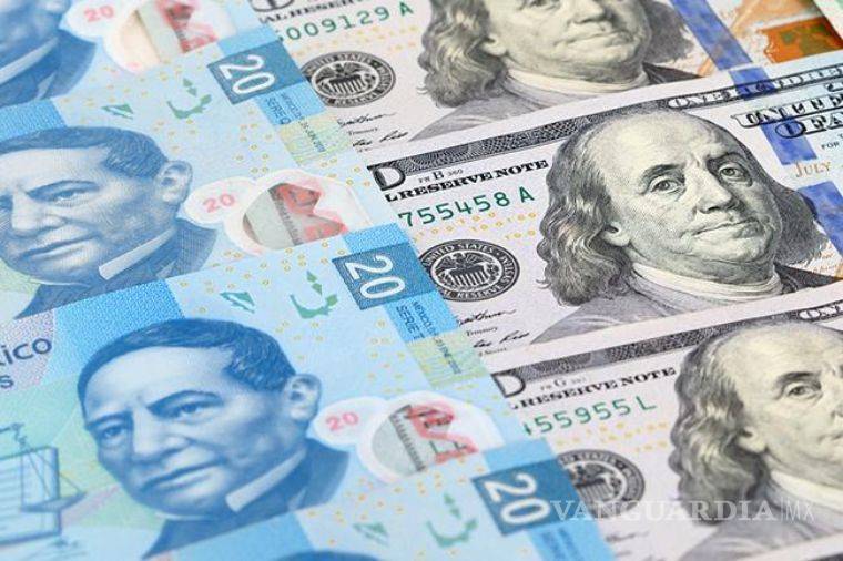 Dólar se dispara tras renuncia de Urzúa; el billete verde opera en 19.16 por unidad